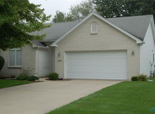 7406 Wicklow Woods Dr, Sylvania, OH 43560