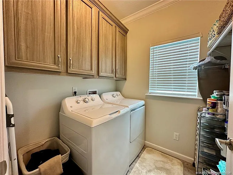 352 NE Starboard Dr — Photo 10