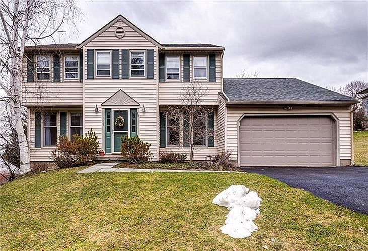 1st image of 105 Woodside Dr