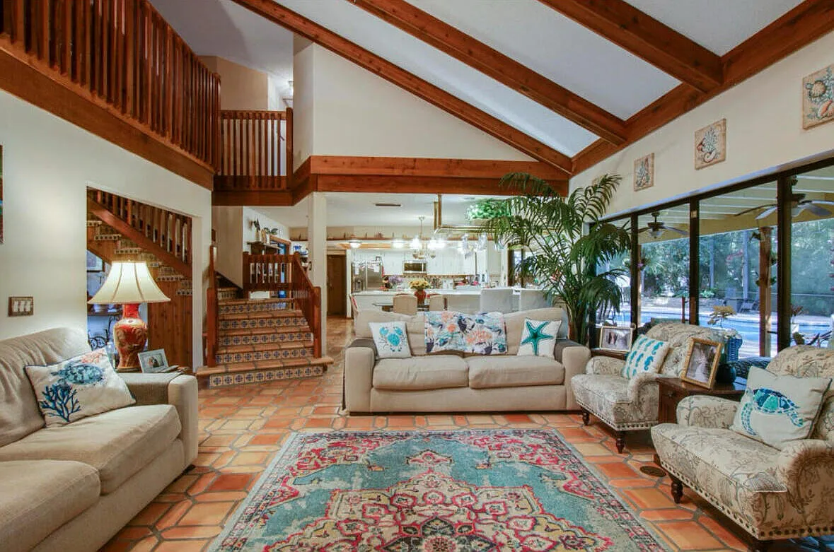 4 bed, 3.0 bath, 3373 sqft, $3,850 — Photo 4
