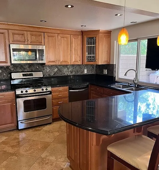 13019 Oakwood Ln — Photo 4