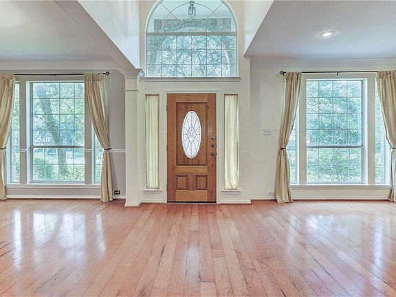 4th image of 11116 Miramar Dr