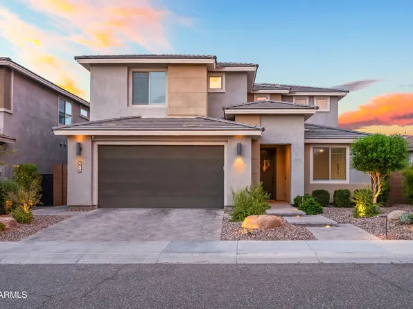 2916 E TINA Drive, Phoenix, AZ 85050