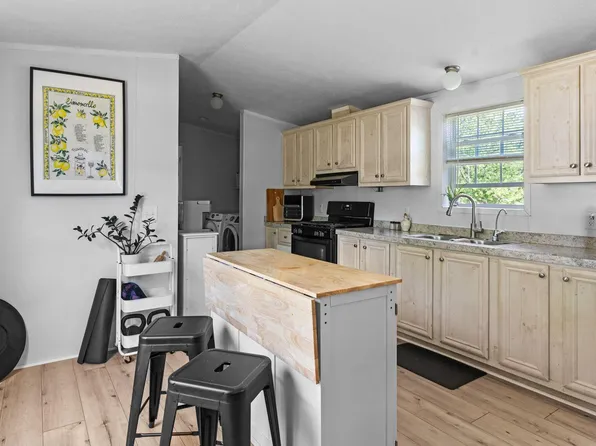 20 Mountain View Circle, Bowdoin, ME 04287