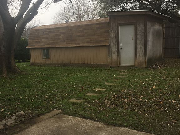 4th image of 436 Little Fox Ln