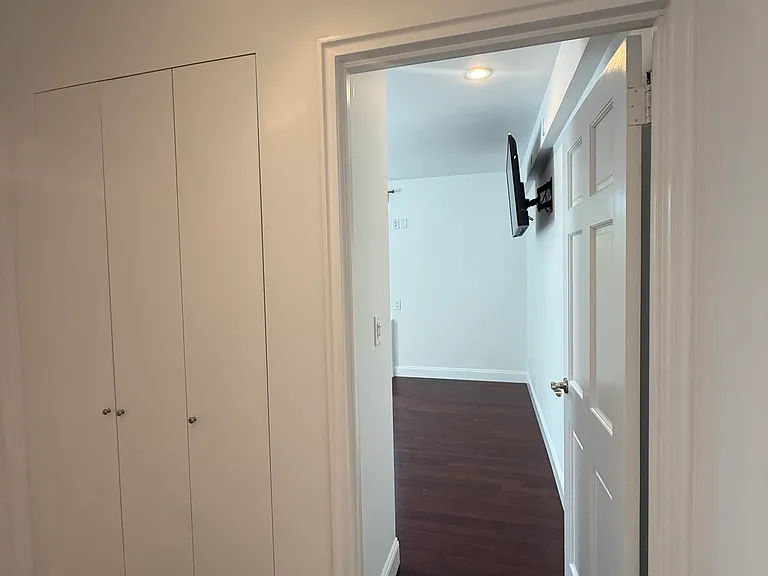 800 Bronx River Rd #B03 — Photo 24