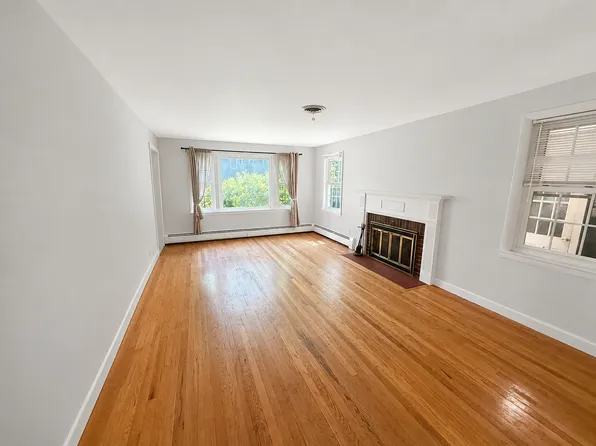 82 Adams St, Lexington, MA 02420