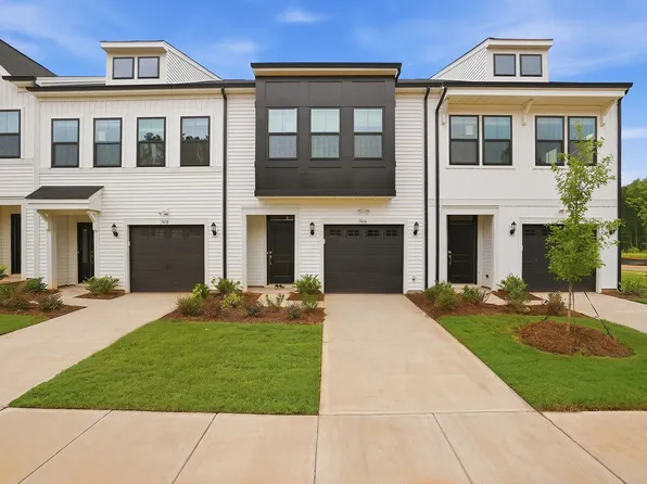 7414 Mashburn Dr, Charlotte, NC 28269