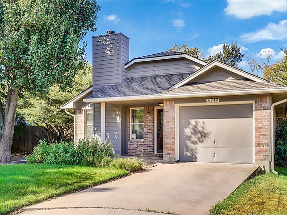 3rd image of 16712 Village Oak Loop