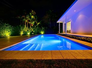 2035 Alamanda Dr, North Miami, FL 33181