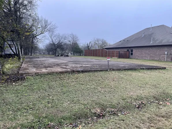 227 Overlook Dr, Red Oak, TX 75154