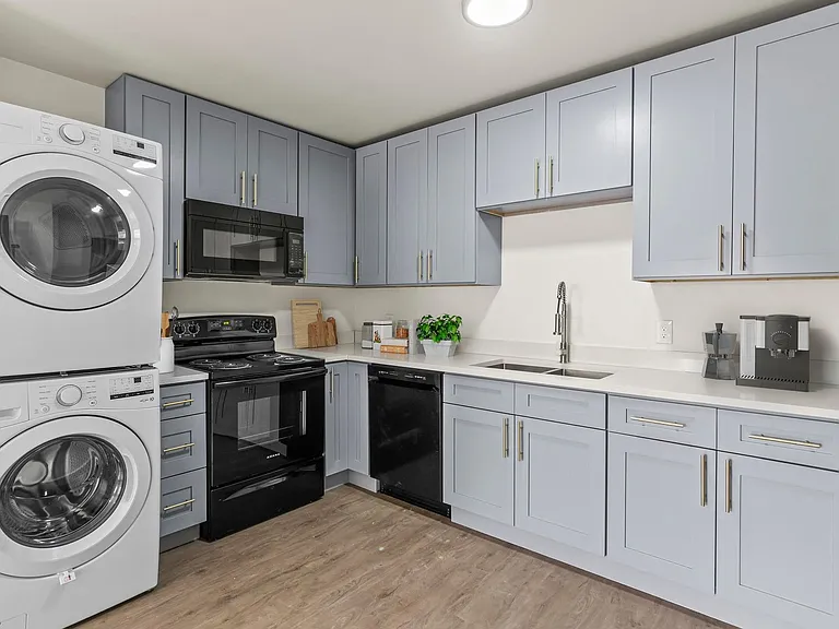 Greenway Trail Apartments — Photo 1