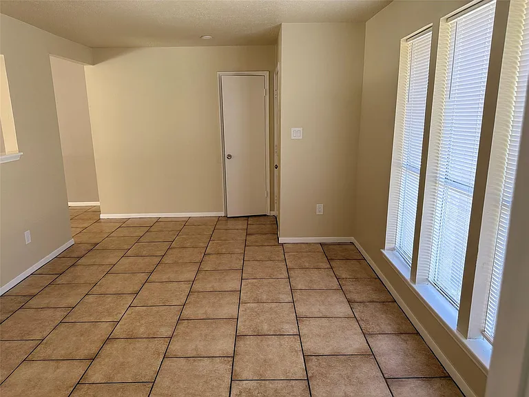6610 Addicks Clodine Rd — Photo 10