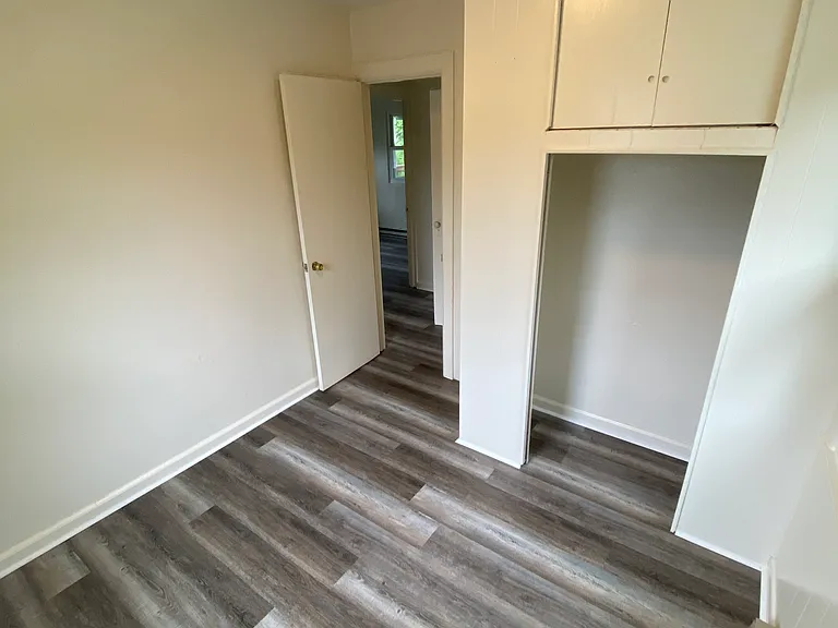 204 Clay St SW — Photo 6