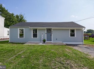 906 Donegal Springs Rd, Mount Joy, PA 17552