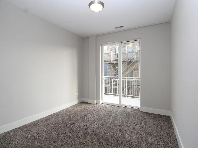 1870 N Winnebago Ave #2D — Photo 30