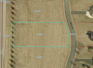 915 Amelia Ct NE, Montgomery, MN 56069