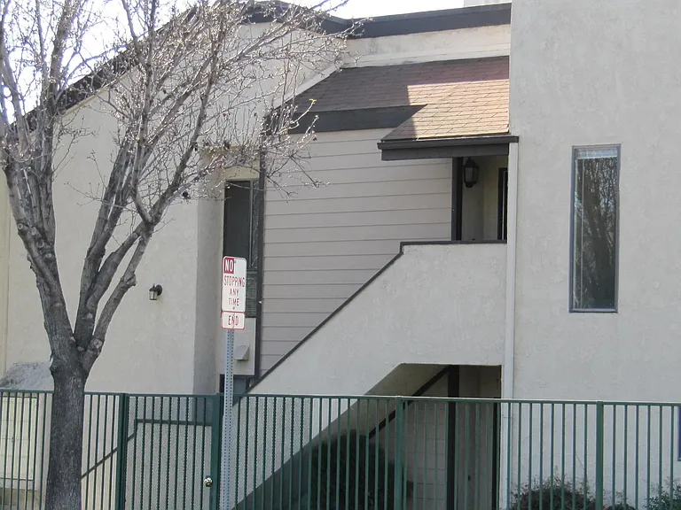 324 N San Antonio Ave — Photo 12