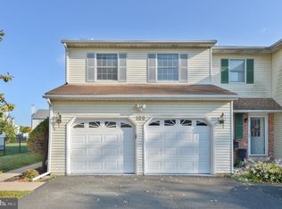 109 Damson Ln, North Wales, PA 19454