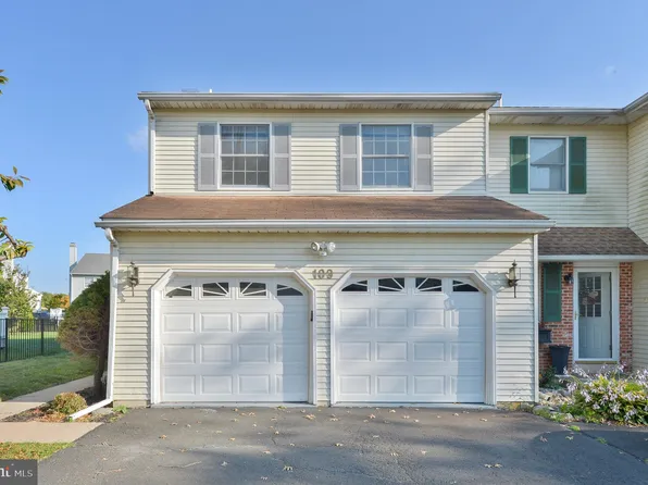 109 Damson Ln, North Wales, PA 19454