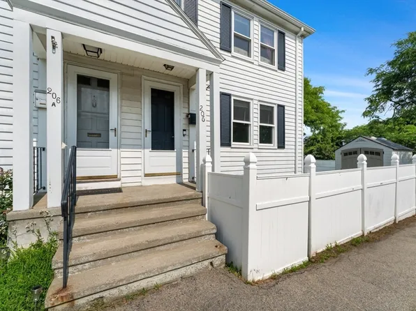 206 Quincy Shore Dr #206, Quincy, MA 02171