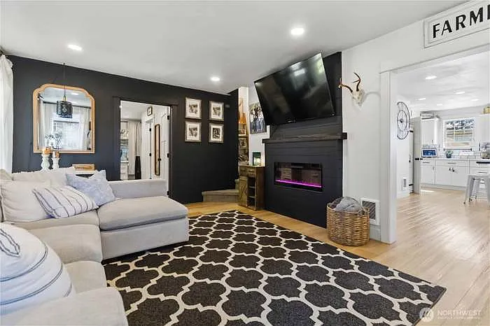 2405 Sunrise St — Photo 7
