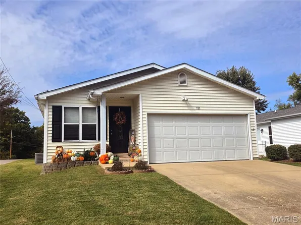 121 Holdinghausen Dr, Crystal City, MO 63019