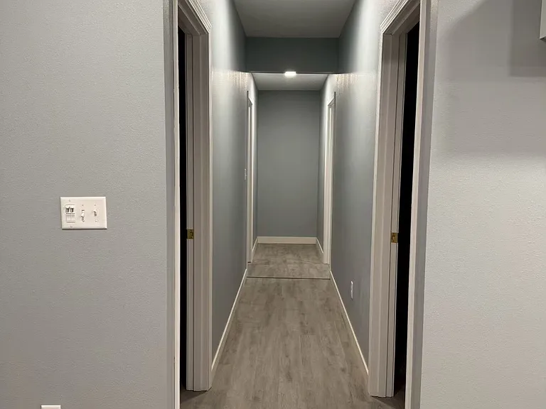 402 S Bailey Ave — Photo 10