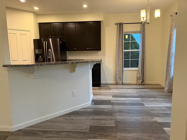 3229 Rossmore Cir — Photo 10