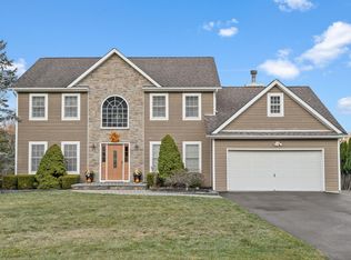 137 Creamery Pond Rd, Chester, NY 10918