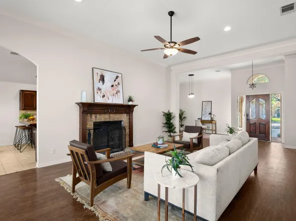 1206 Brophy Dr, Pflugerville, TX 78660