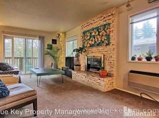 7020-7030 SW Capitol Hill Rd, Portland, OR 97219