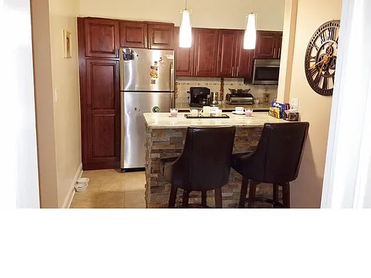 Sold by Winzone Realty Inc | media 31