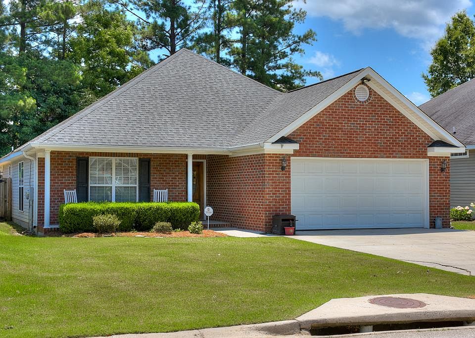 1st image of 2068 Sylvan Lake Dr