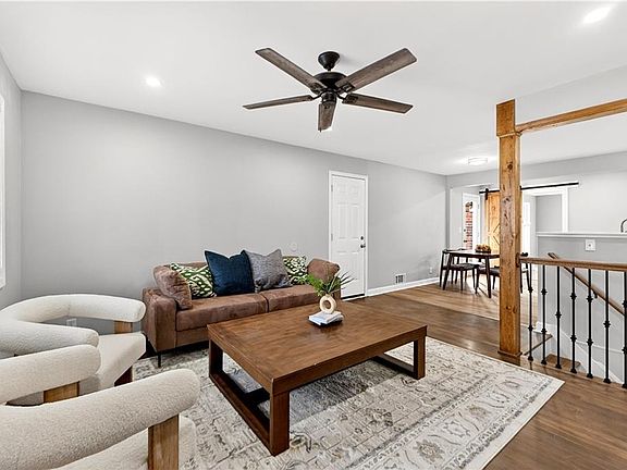 4th image of 7409 E 51st St