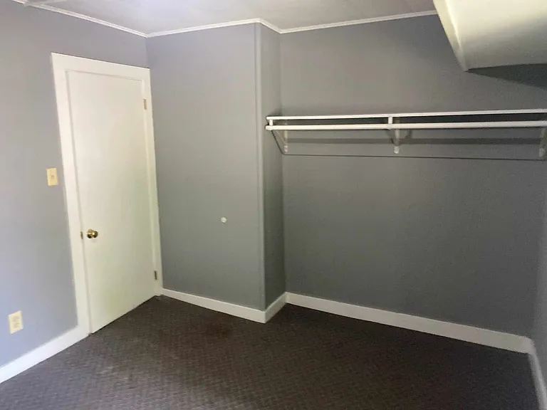 4 Central St — Photo 16