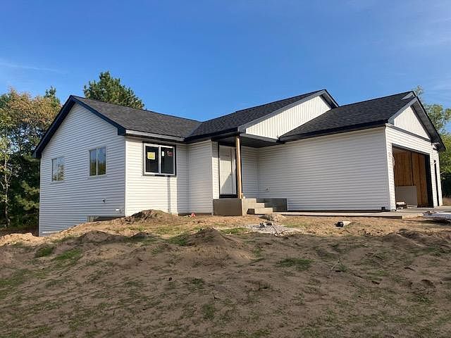1st image of 34179 Forest Blvd