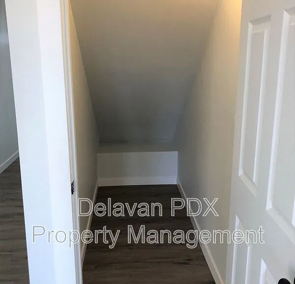 1396 Kimber Ct — Photo 7