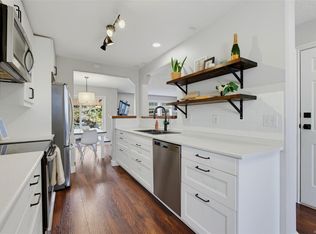 2563 Millstream Rd #4, Langford, BC V9B 6N2