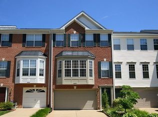 6697 Scottswood St, Alexandria, VA 22315
