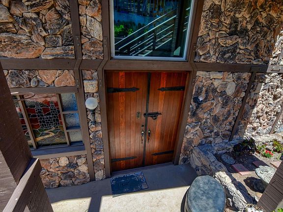 3rd image of 633 Loma Prieta Dr