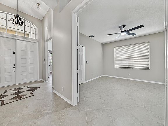 5th image of 12325 Cascades Pointe Dr
