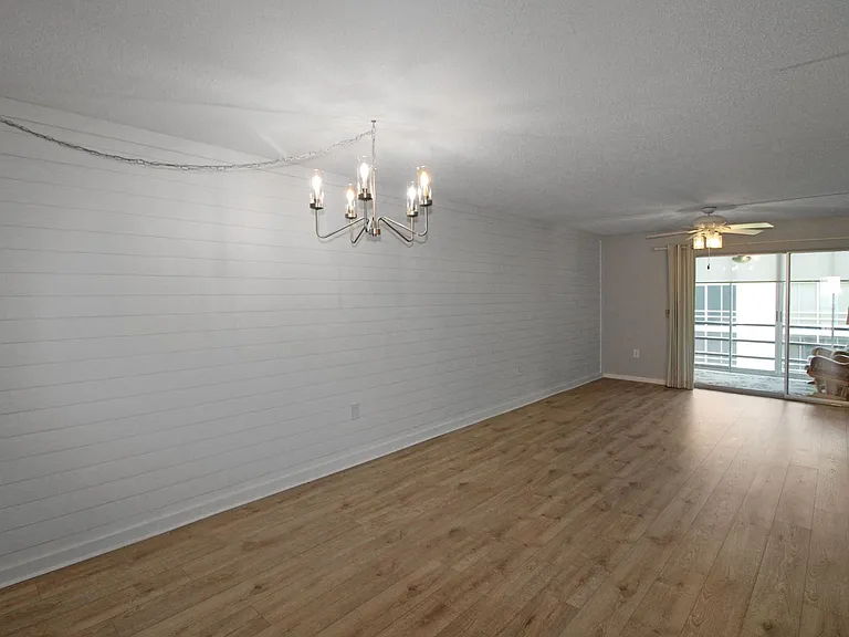 995 Laguna Dr #305 — Photo 6