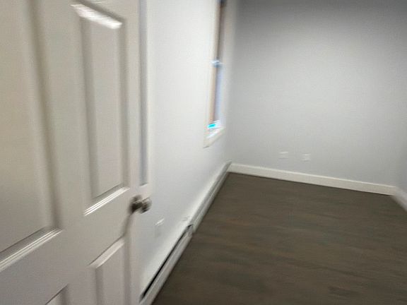 3rd image of 2288 Beaumont Ave #1