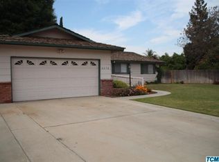 2650 W Sunnyside Ct, Visalia, CA 93277