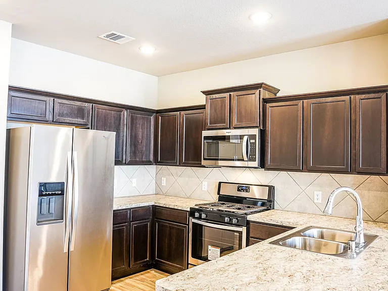 15810 Perthshire Creek Dr — Photo 6