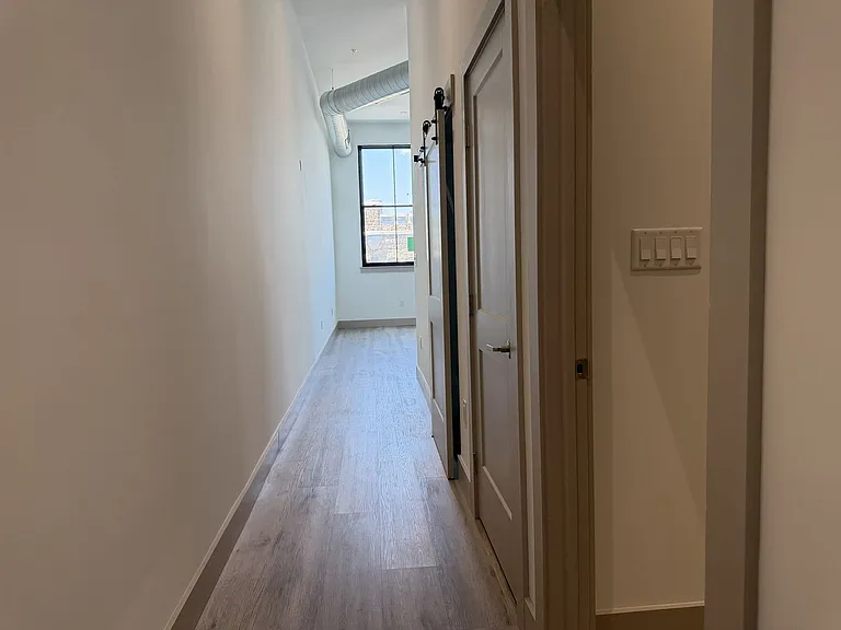 Five Point Flats — Photo 5