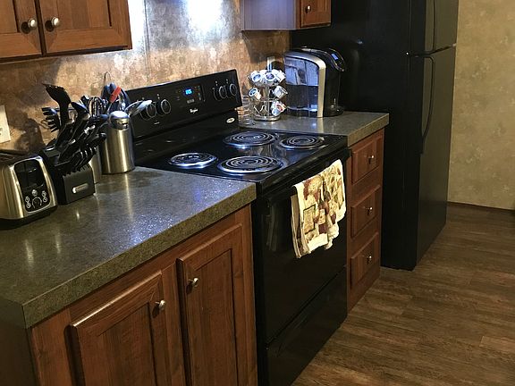 5th image of 204 Mills St Lot 65