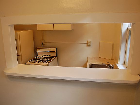 5th image of 1739 G St #C5