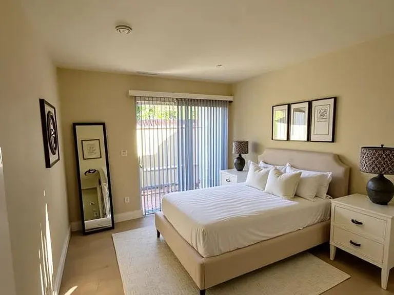 15766 Midwood Dr #4 — Photo 38